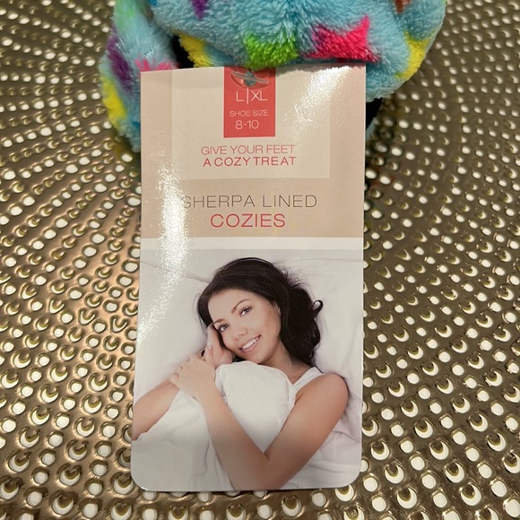 Sherpa lined slippers. Retail $17 Size 8-10. 100% Polyester. NWT cozy any season - Picture 2 of 3